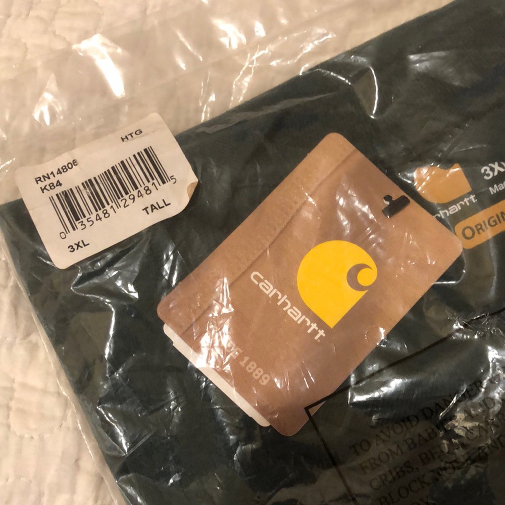 Carhartt Forest Green 3XL Tall w/ Short Sleeves and pocket.